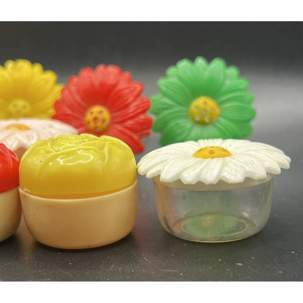 VTG Floral Daisy & Roses Salt‎ and Pepper Shakers Plastic ~ Set Of 15 ~ Colorful
